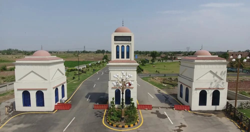 Canal Valley in Lower Canal Road, Faisalabad